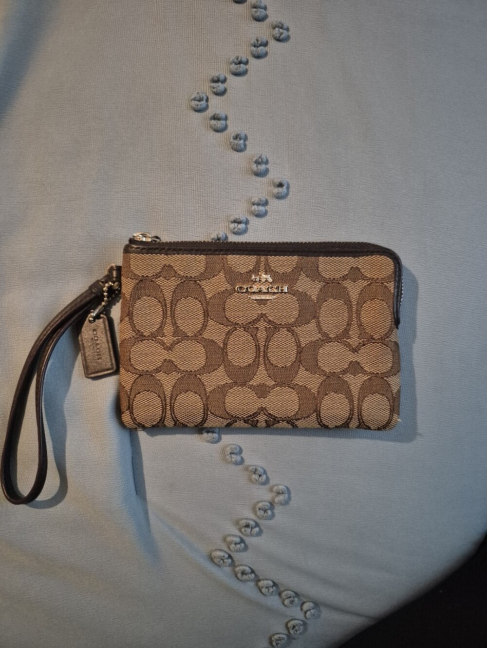Coach Small Signature Canvas Wristlet - Brown/Tan